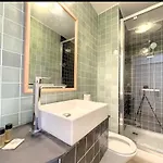 דירה New Charming 1br Hyper Centre With Balcony And Ac