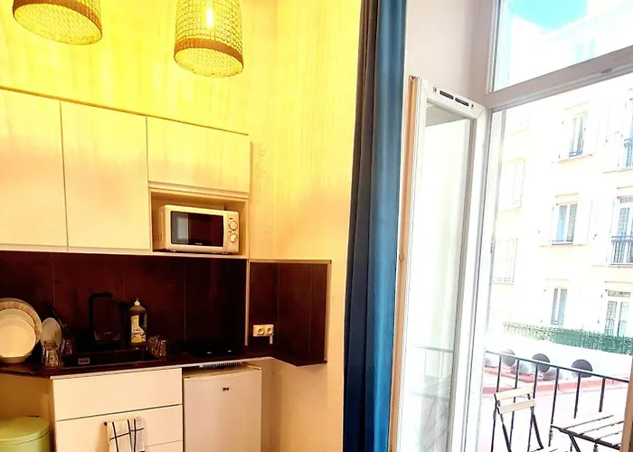 New Charming 1br Hyper Centre With Balcony And Ac *
